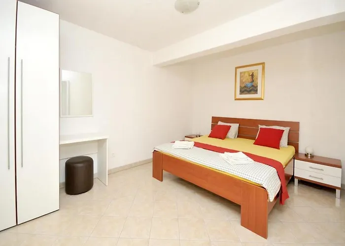 Apartman Moonlight - One Bedroom With Large Terrace Classic Trogir