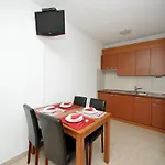 Moonlight - One Bedroom With Large Terrace Classic Apartamento Trogir
