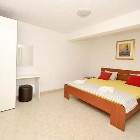 Moonlight - One Bedroom With Large Terrace Classic Apartment *