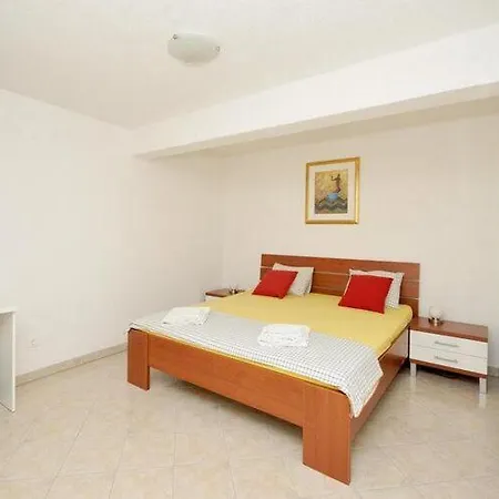 Moonlight - One Bedroom With Large Terrace Classic Apartment *