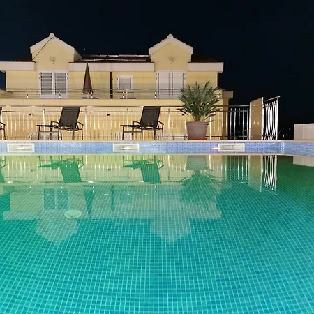 Moonlight - One Bedroom With Large Terrace Classic Apartamento